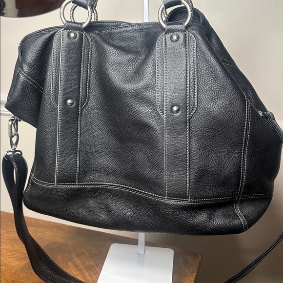 MCM- AUTHENTIC PEBBLED LEATHER EXTRA LARGE HANDBAG - Picture 9 of 15